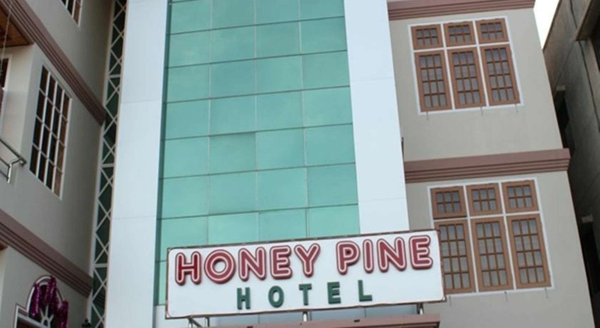 Honey Pine Hotel กาลอว์ ภายนอก รูปภาพ